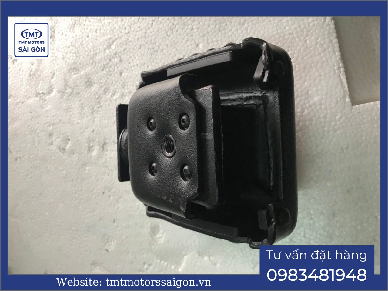 Cao su chân máy sau xe TATA Super ACE E2